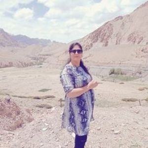 Meet your Posher, Meena